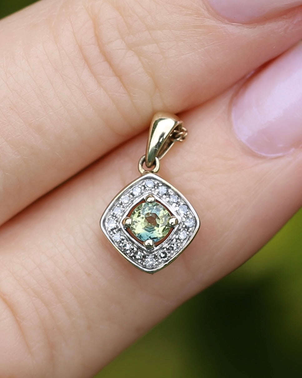 0.45ct Parti and Diamond Pendant, 9ct Yellow and White Gold, 0.9g
