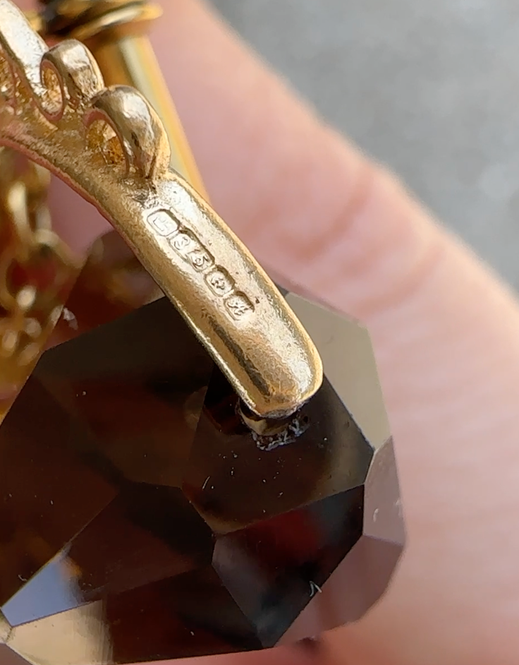 1975 Made Smoky Quartz Spinner Pendant, 9ct Yellow Gold, 8.99g