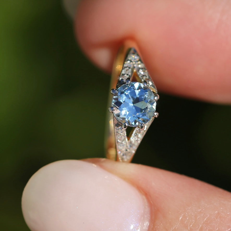 Pristine Early Australian 1930s Dunklings Blue Zircon & Diamond RIng, size L or just over 5.5