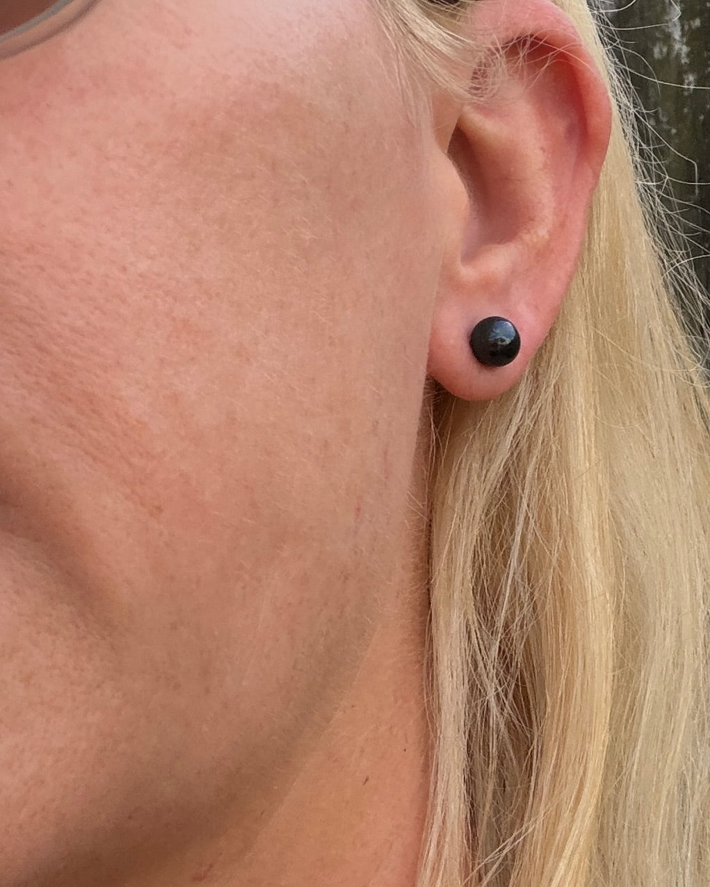 7mm Dyed Freshwater Pearl Studs, 14ct Yellow Gold, 1.38g