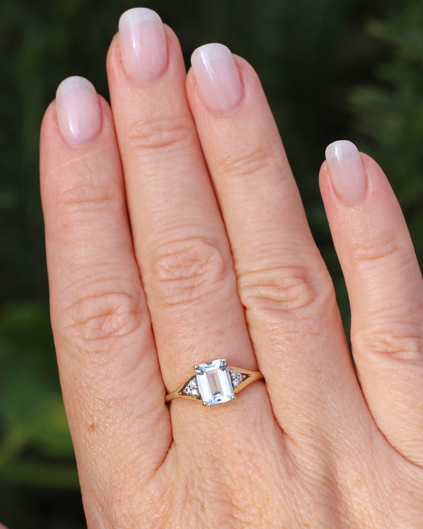1.4ct Emerald Cut Aquamarine with Natural Diamond Set Split Shoulders, 9ct Yellow Gold, size 8 or Q, 2.31g