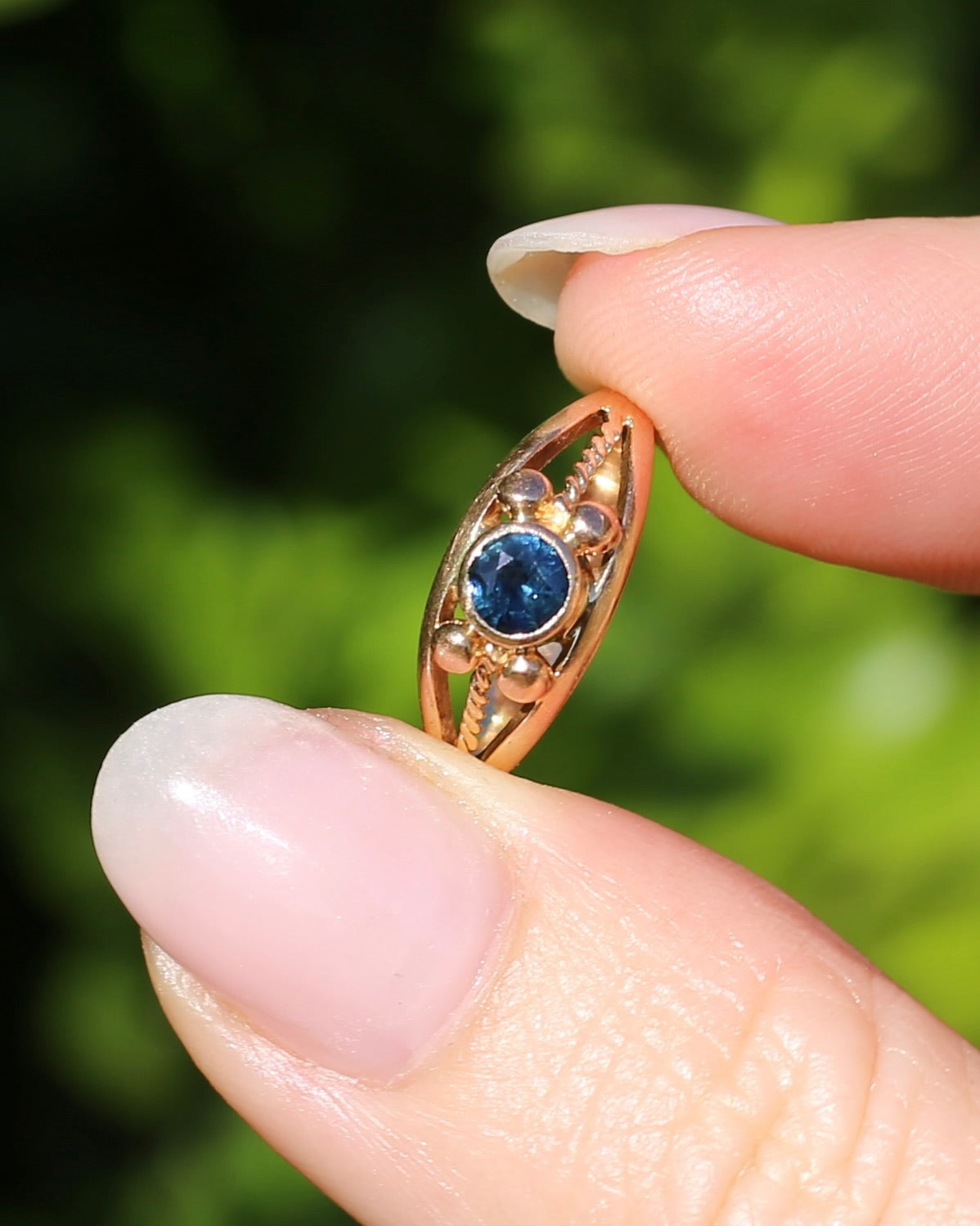 Bezel Set Blue Sapphire in Rose Gold Ring, 9ct Rose Gold, size K or 5.5, 2.30g