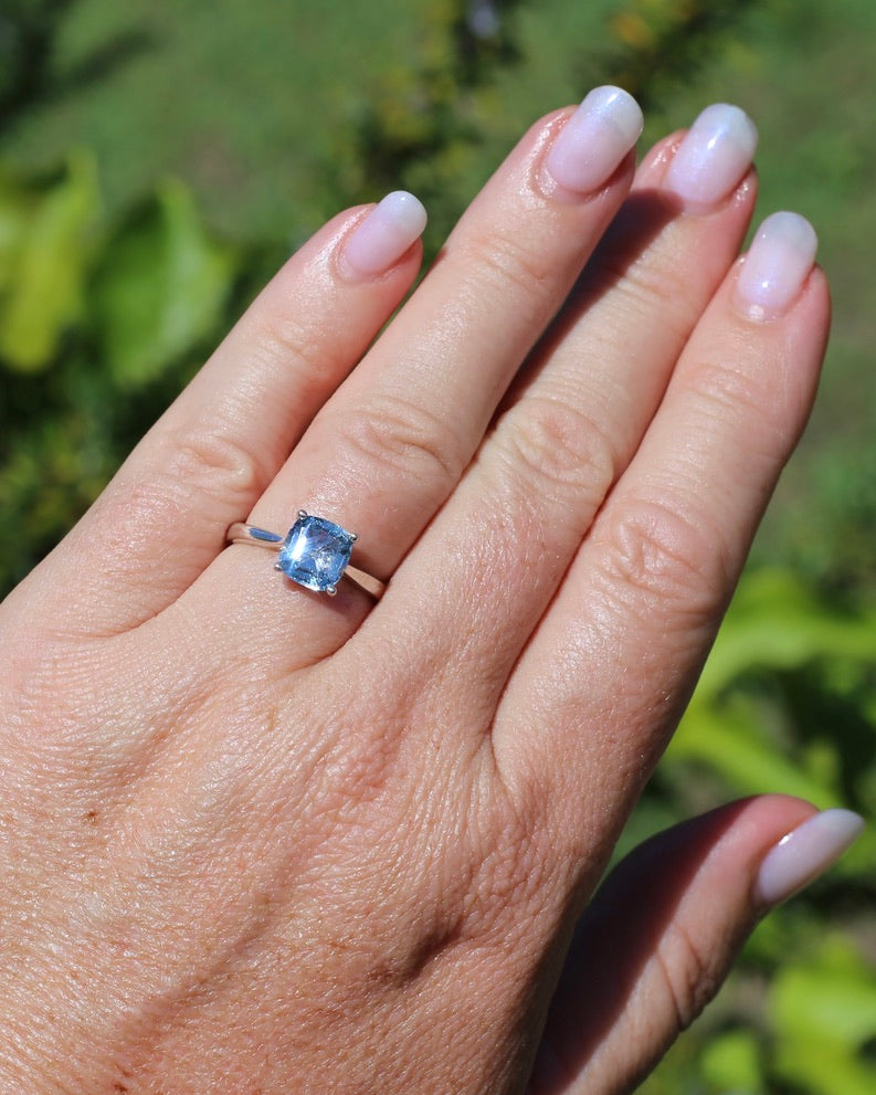 2.35ct Cushion Cut Blue Topaz Ring, Sterling Silver, size O1/2 or 7.25, 2.35g