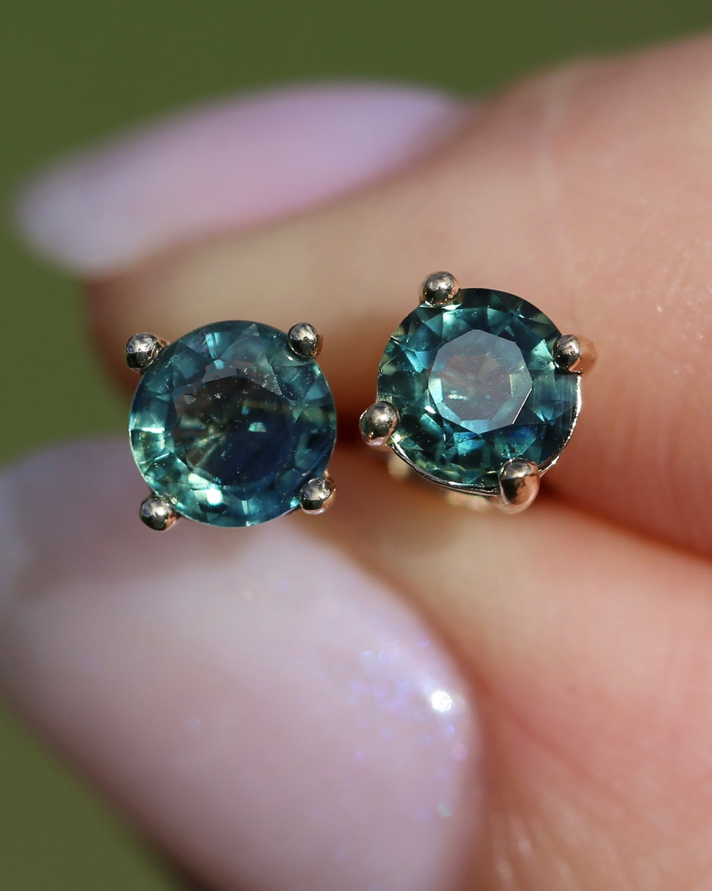 1.3ct Parti Sapphire Studs, 9ct Yellow Gold, 0.83g