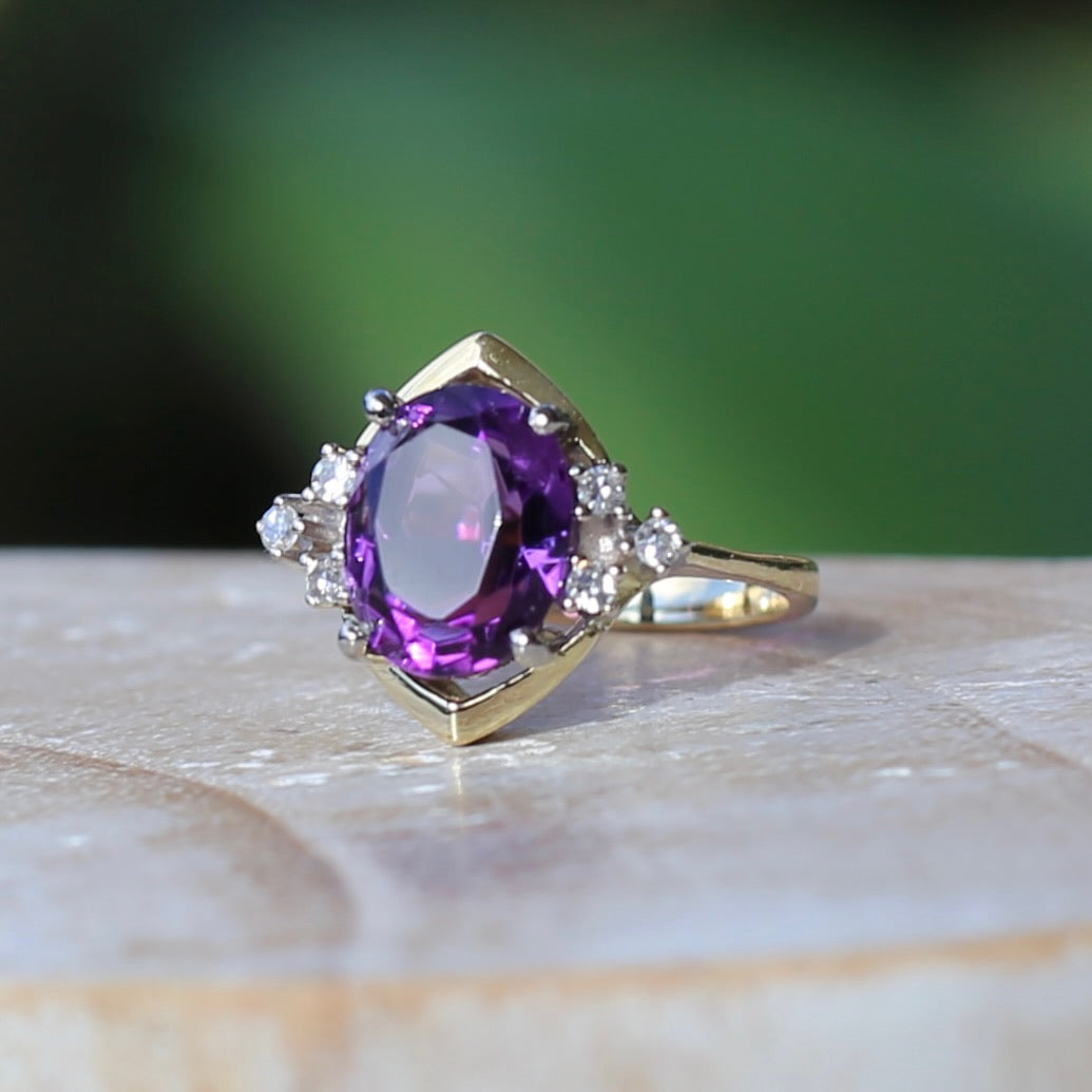 Vintique Oval Amethyst and Diamond Ring, 18ct Yellow Gold, size K1/2 or 5.5