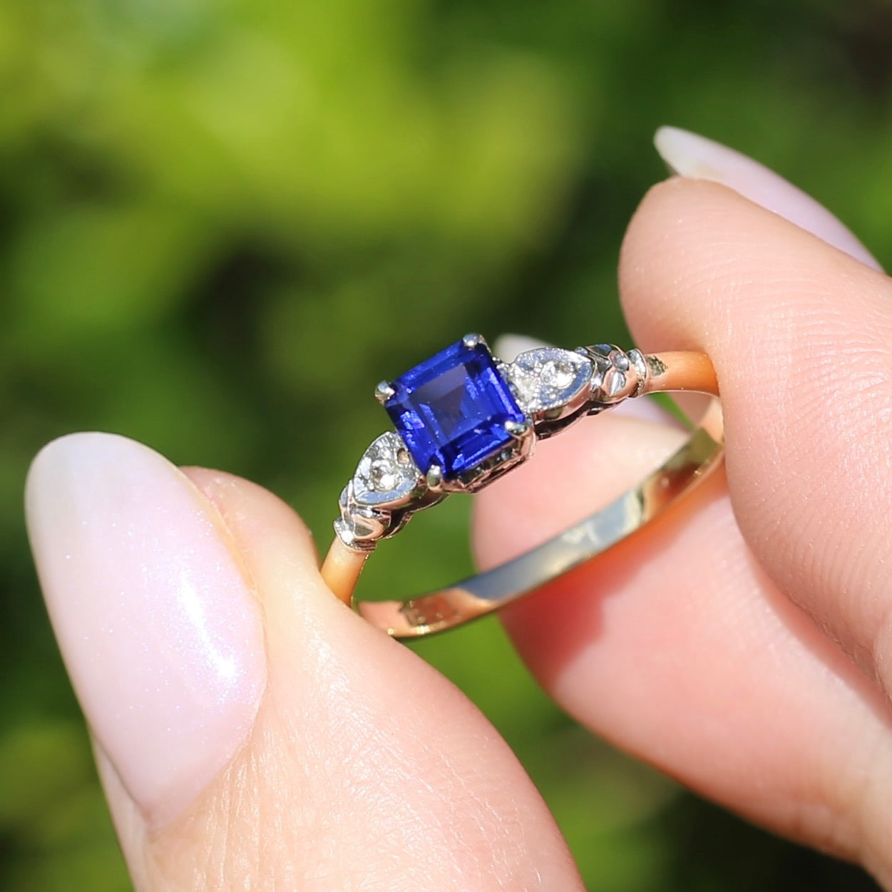 1930s Square Emerald Cut Blue Sapphire, 18ct Yellow and White Gold, size Q1/2 or just over 8.25