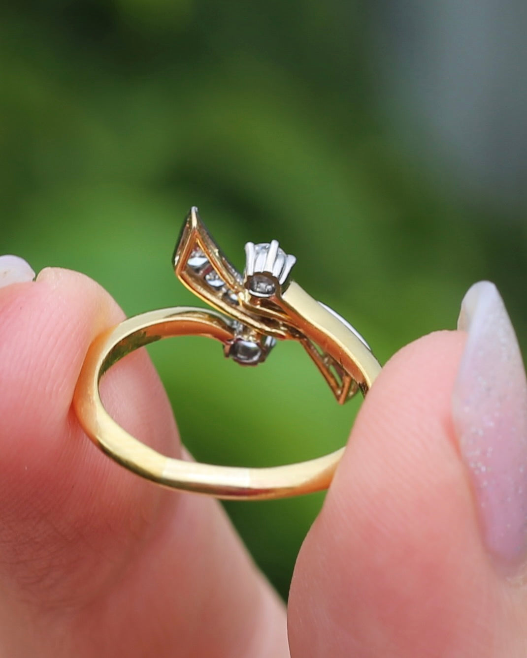 Antique Circa 1910 "Belle Epoque Toi et Moi" Asymmetric Diamond Bow Ring, 18ct Yellow Gold and Platinum, size L1/2 or 6, 3.62g