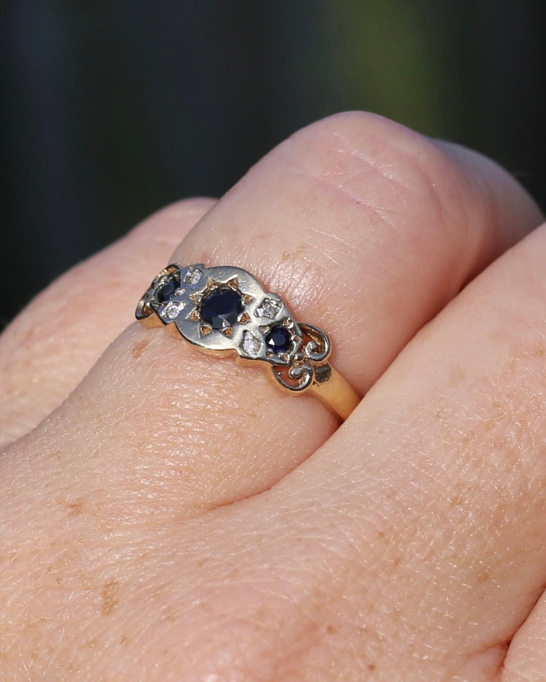 Star Set Dark Sapphire and Diamond Ring, 9ct Yellow Gold, size O1/2 or 7.5, 1.99g