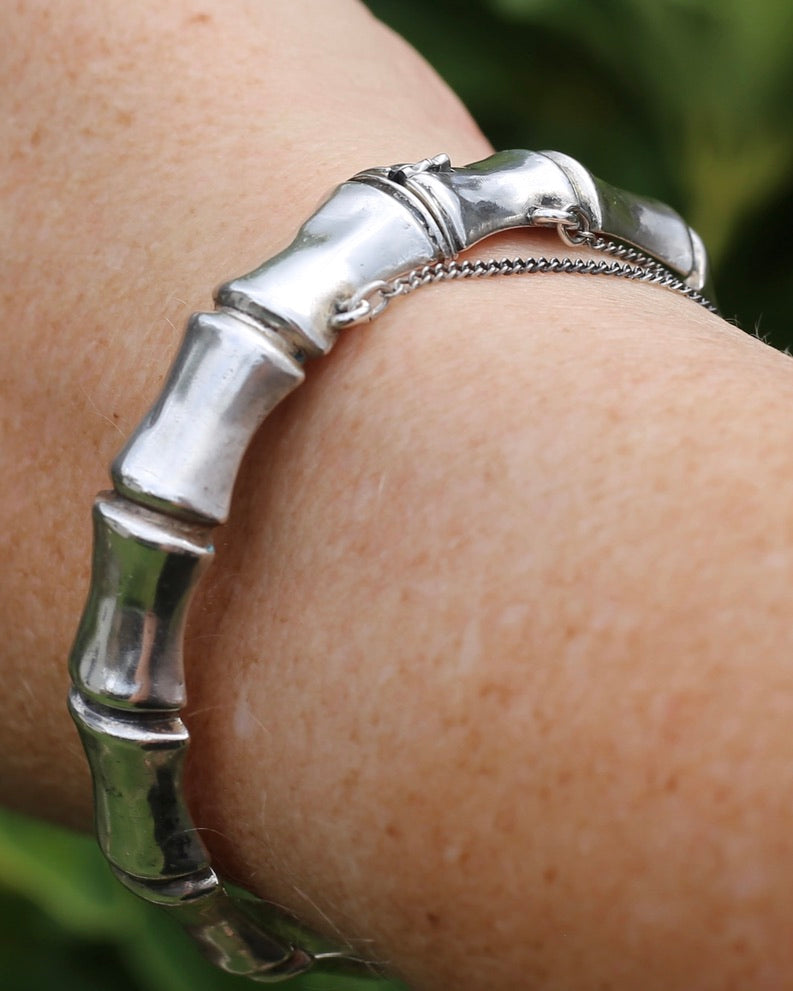 1962-1963 Birmingham Made Silver Bamboo Hinged Bangle with Safety Chain, Sterling Silver, 17.96g