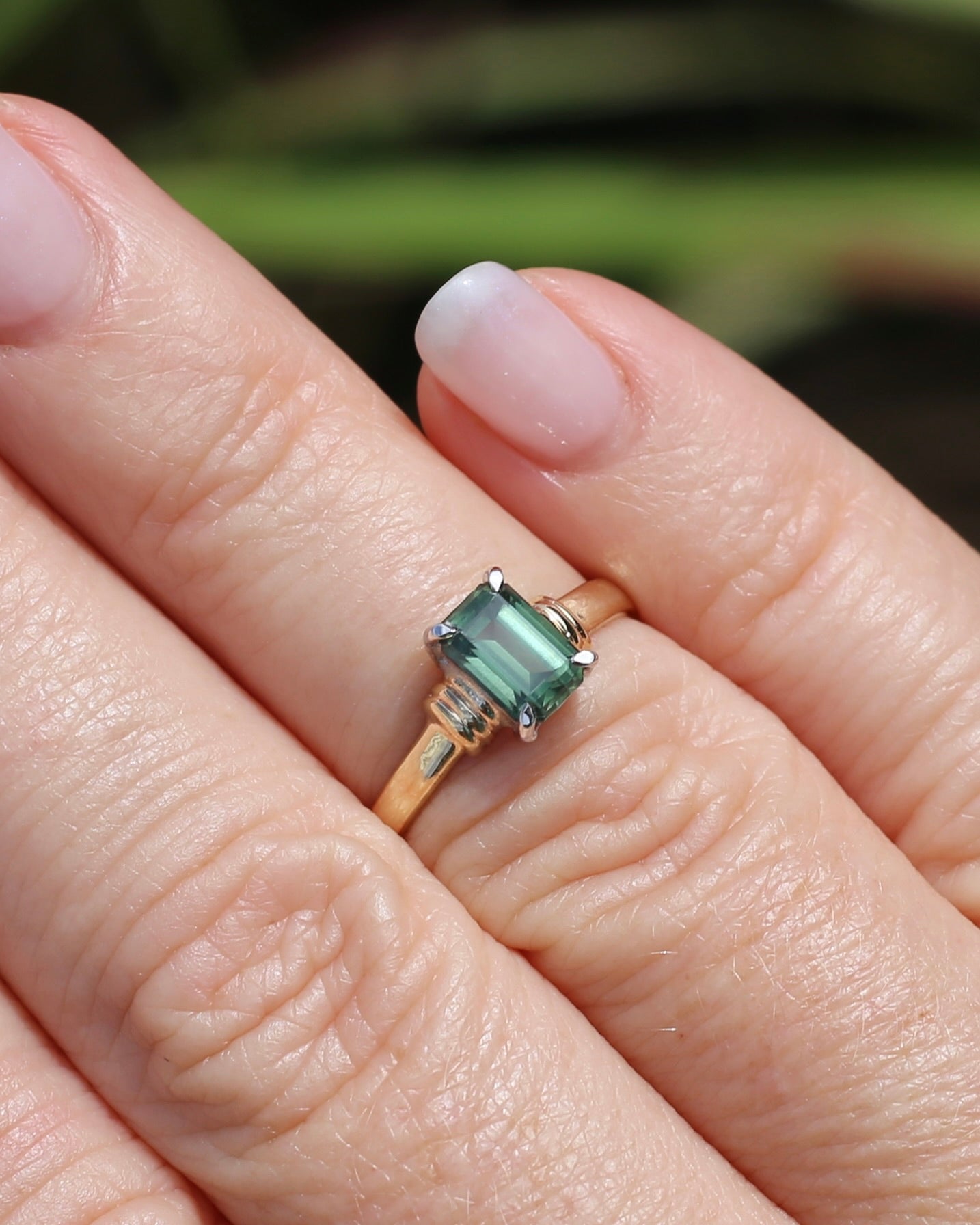 1.3ct Natural Green Emerald Cut Sapphire, 9ct White and Yellow Gold, size K1/2 or 5.5, 2.0g