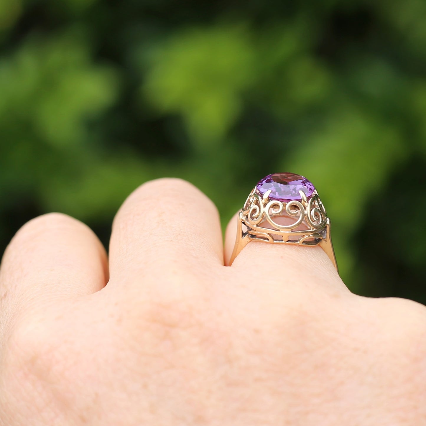 Synthetic Colour Change Purple Sapphire in Filigree Gold Ring, 10ct yellow gold,  size M1/2 or just under 6.5