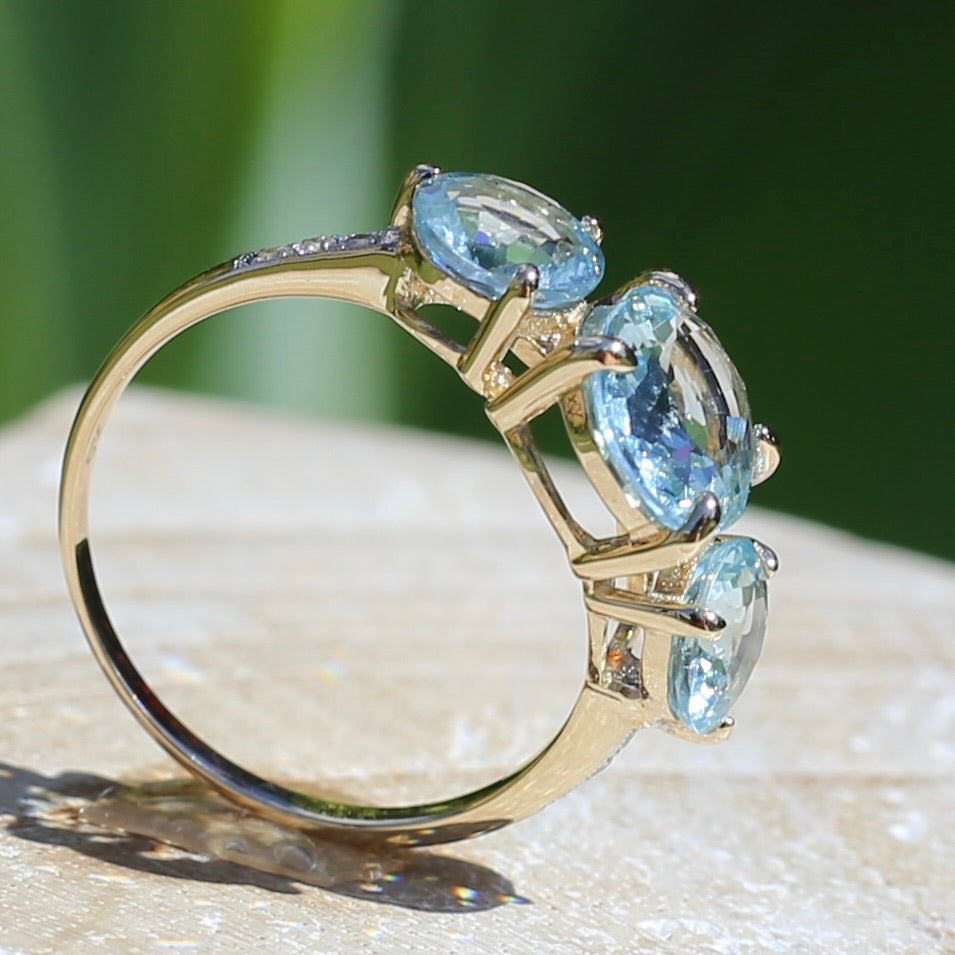 Natural Aquamarine Trilogy with Grain Set Diamond Shoulders, 9ct Yellow Gold, size 6.5 or M1/2