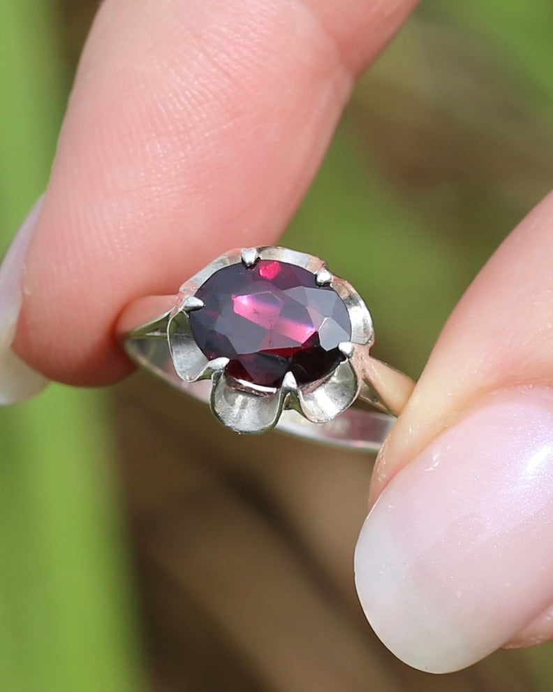 On HOLD Vintique Rhodolite Garnet Belcher Ring, Sterling Silver, size O1/2 or 7.5, 2.44g