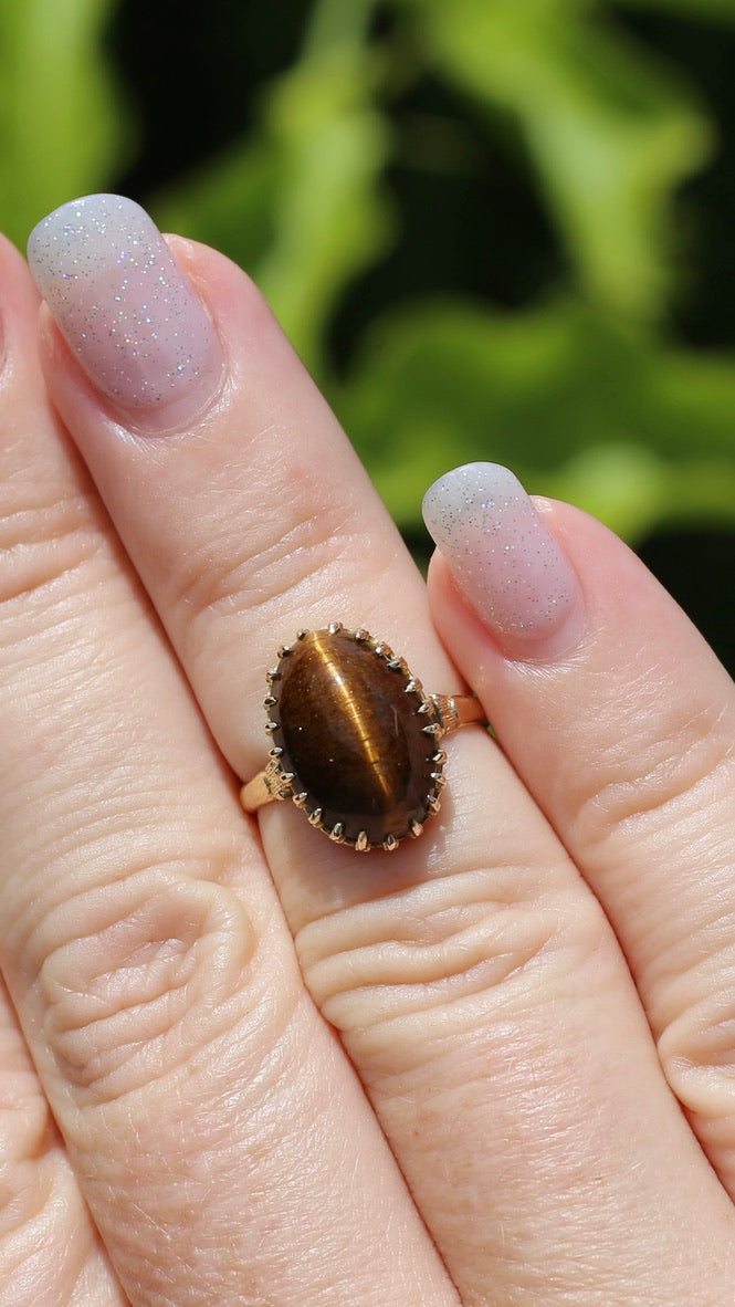 Second Glance - Antique Birmingham Made 1922 Tiger Eye Cabochon Ring, 15ct Yellow Gold, size I or 4.25, 2.27g