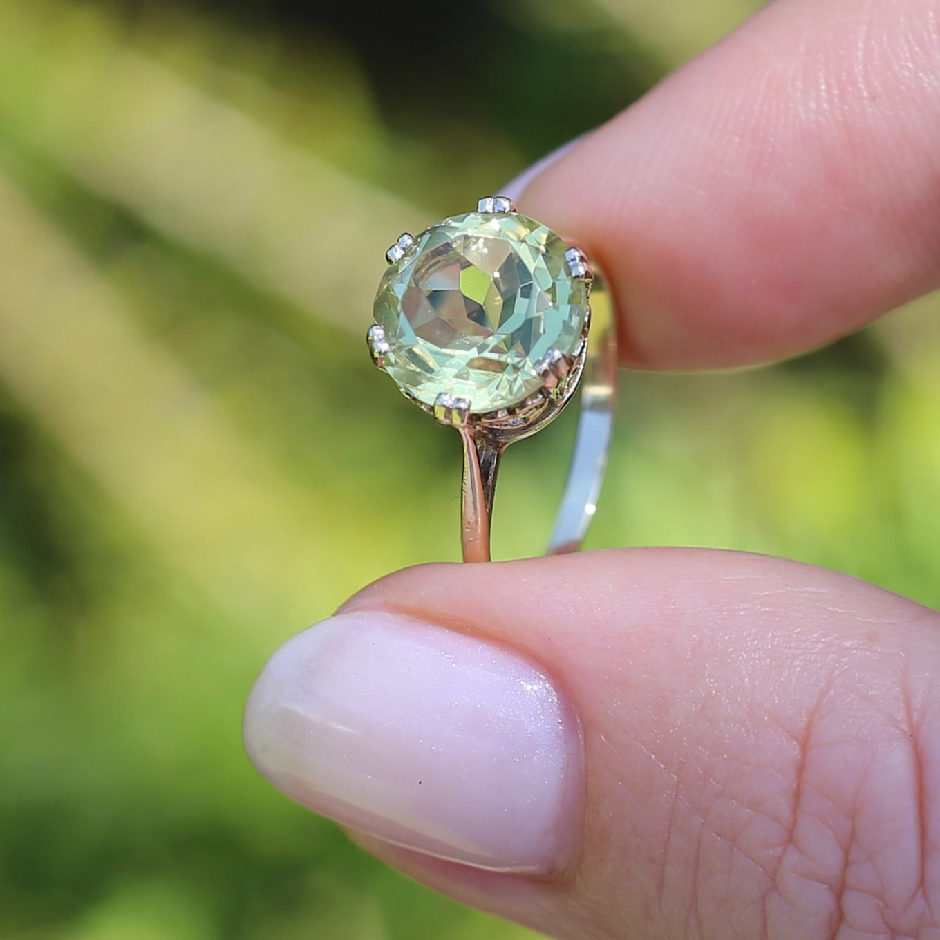 3.63ct Lemon Quartz in 6 Double Claw Basket, 9ct Yellow Gold, size L or 5.75