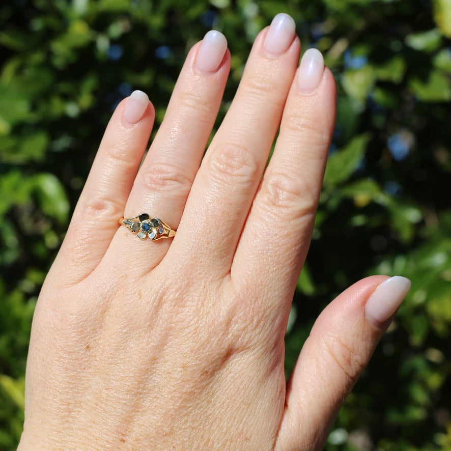 Unique Parti Sapphire and Diamond Flower Ring, 18ct Yellow Gold, size N or just over 6.5