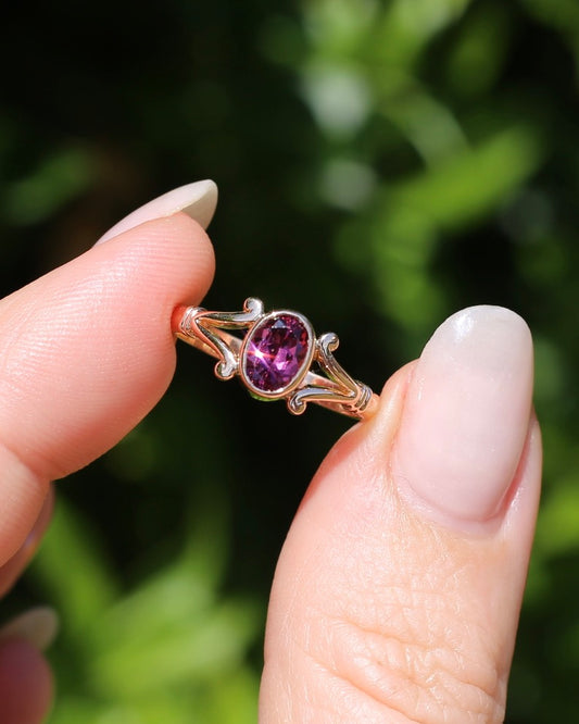 1996 Australian Made Bezel Set Rhodolite Garnet, 9ct Rose Gold, size O or just over 7, 2.60g