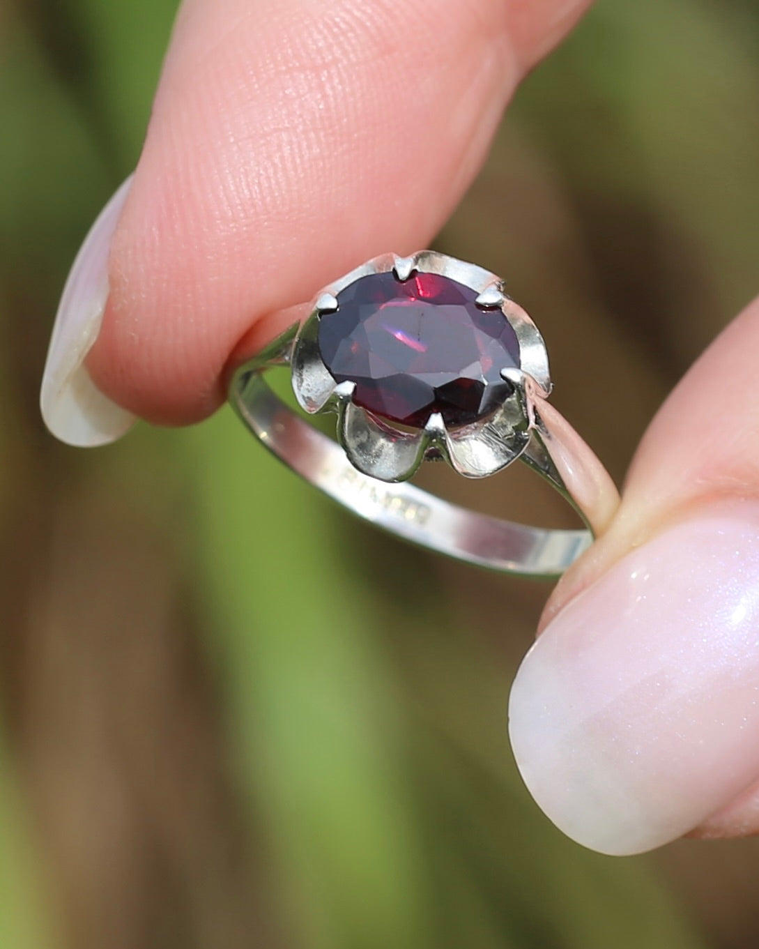 On HOLD Vintique Rhodolite Garnet Belcher Ring, Sterling Silver, size O1/2 or 7.5, 2.44g