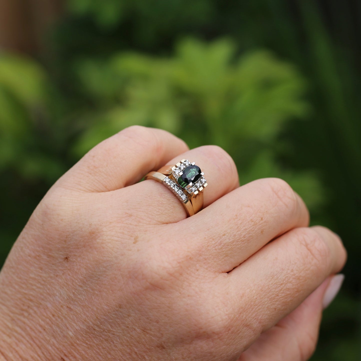 0.95ct Green Tourmaline and Diamond High Set Ring, 9ct White and Yellow Gold, size O or just over 7