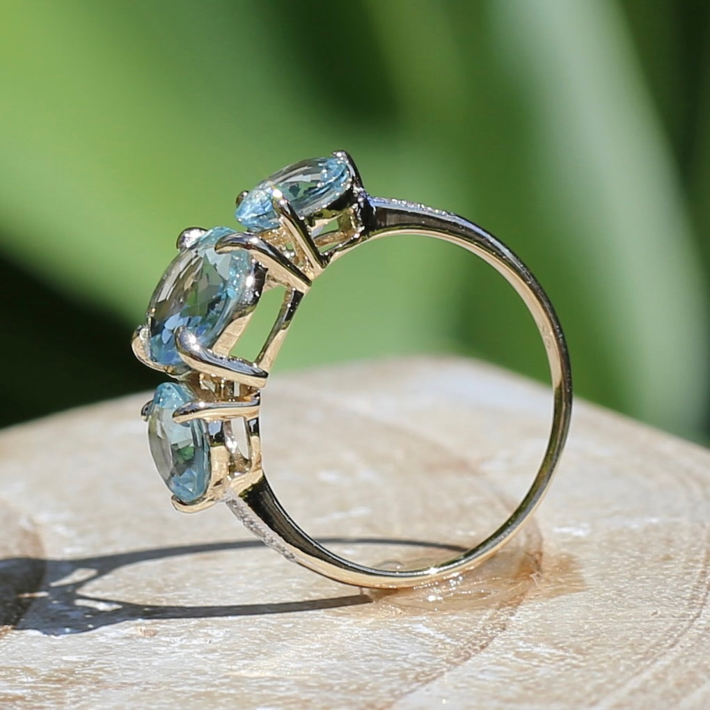 Natural Aquamarine Trilogy with Grain Set Diamond Shoulders, 9ct Yellow Gold, size 6.5 or M1/2