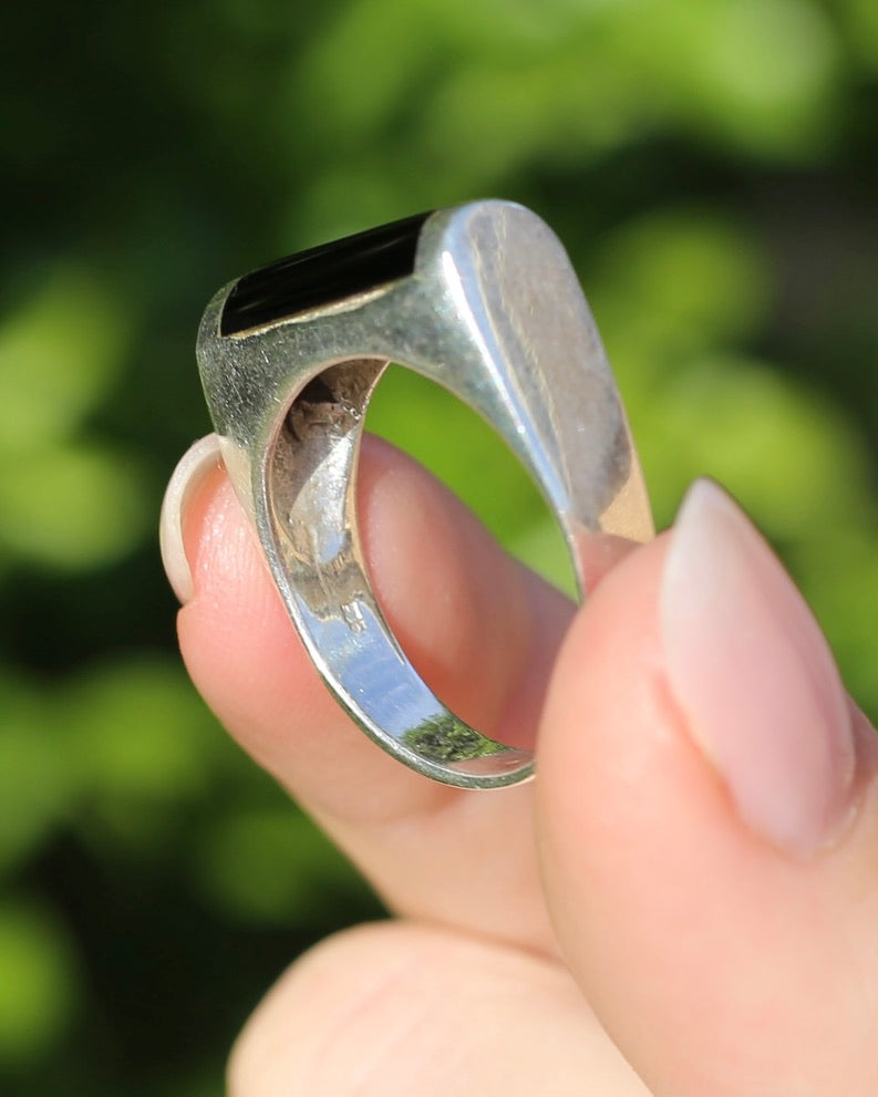 Curved Onyx and Silver Ring, Sterling Silver, Size V1/2 or 10.75, 8.4g