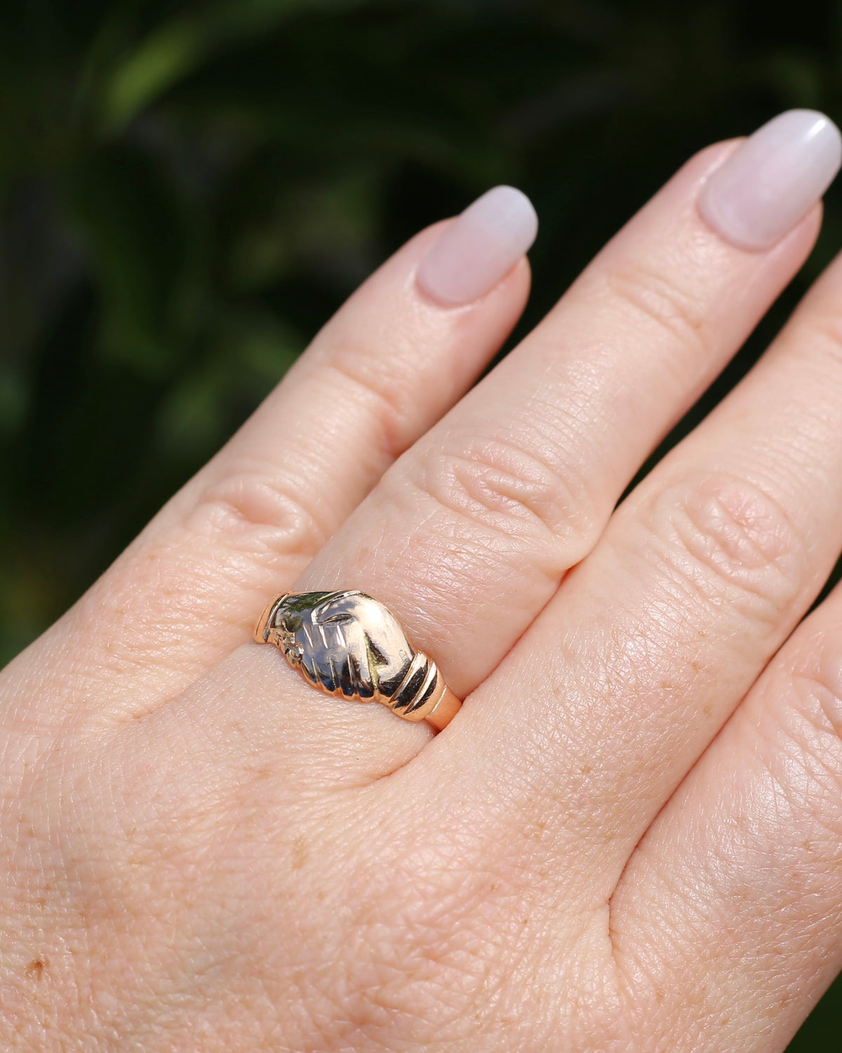 Vintique 15ct Fede Ring, 15ct Yellow Gold, size 7.5 or just over O1/2, 4.24g