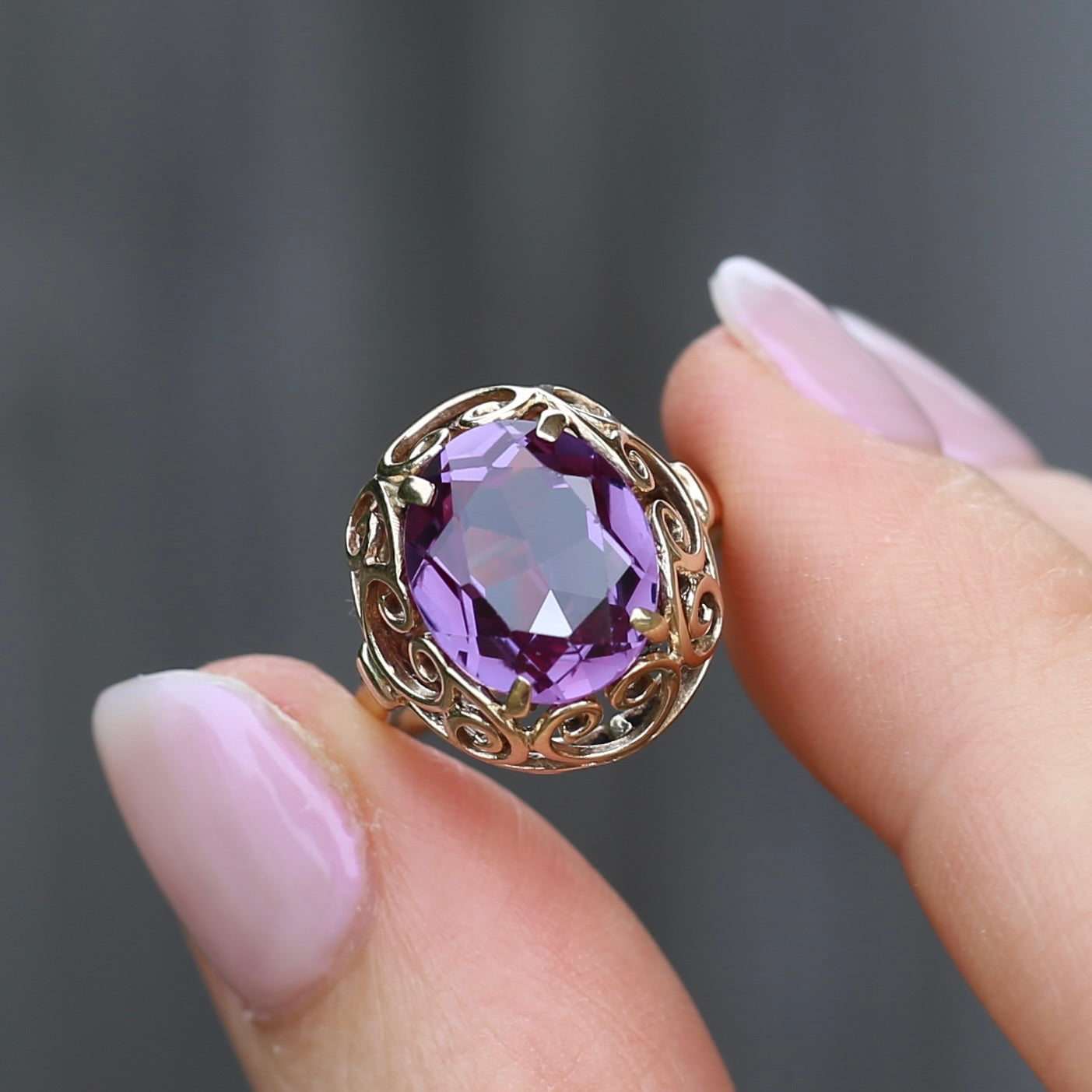 Synthetic Colour Change Purple Sapphire in Filigree Gold Ring, 10ct yellow gold,  size M1/2 or just under 6.5