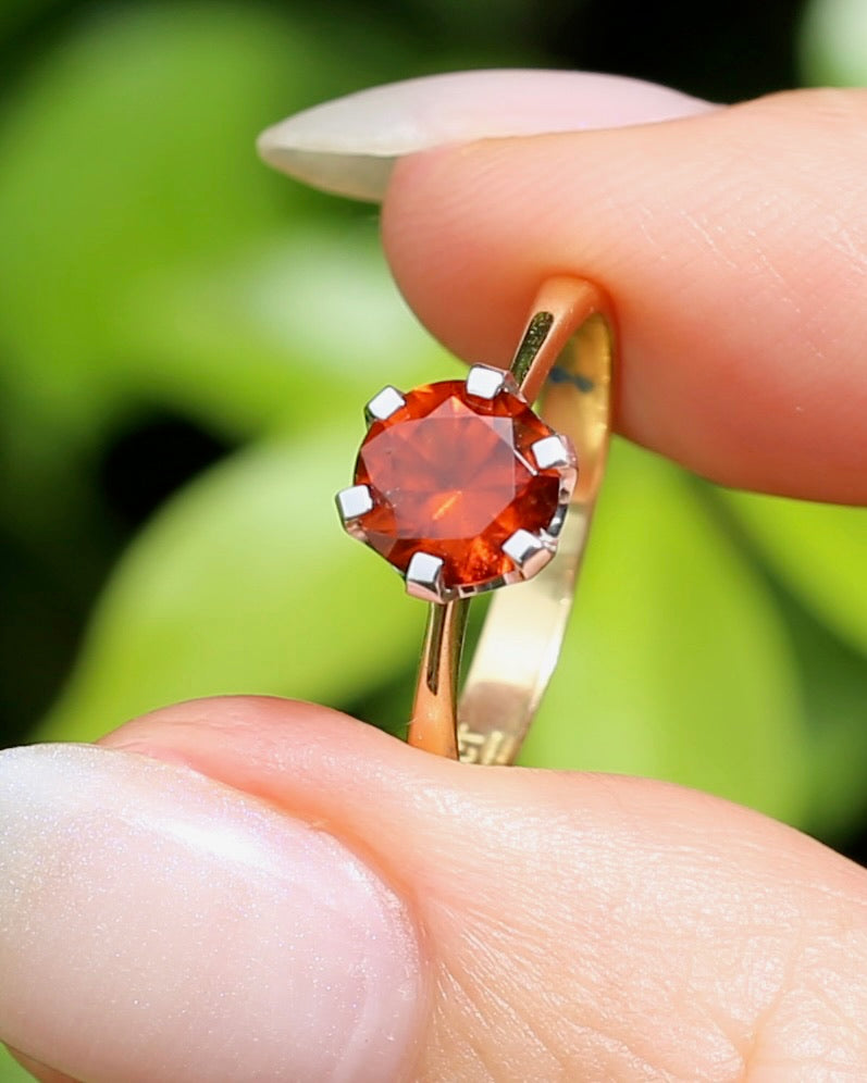 East African 1.28ct Vivid Orange Spessartite Garnet, Vintage 18ct Mixed Metal Setting, size L or 5.75 with valuation
