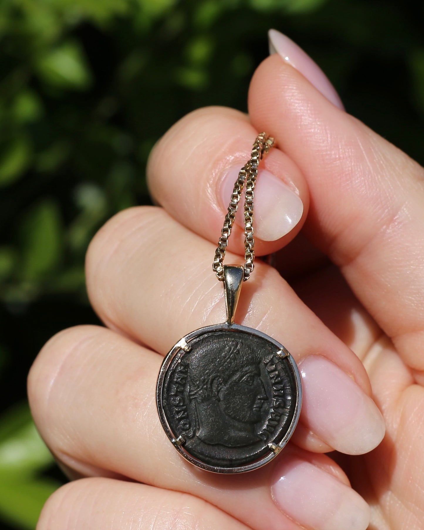 Handmade Gold Coin Frame, 4 claw, featuring Constantine The Great, 307-337 AD