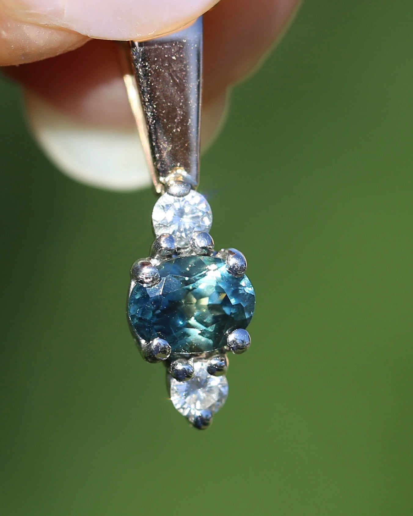 Vintage 0.55ct Parti Sapphire and 0.11ct Diamond Trilogy Pendant, 1.00g