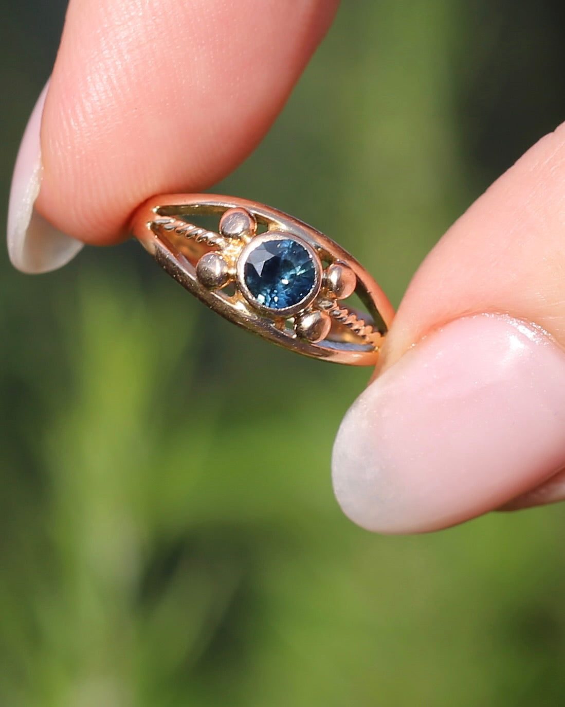 Bezel Set Blue Sapphire in Rose Gold Ring, 9ct Rose Gold, size K or 5.5, 2.30g