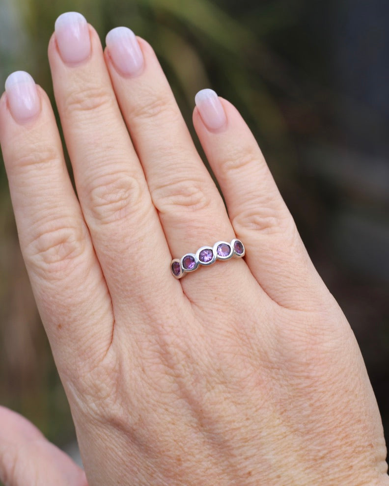 Five Stone Bezel Set Amethyst Silver Ring, Sterling Silver, size O or 7.25, 3.41g