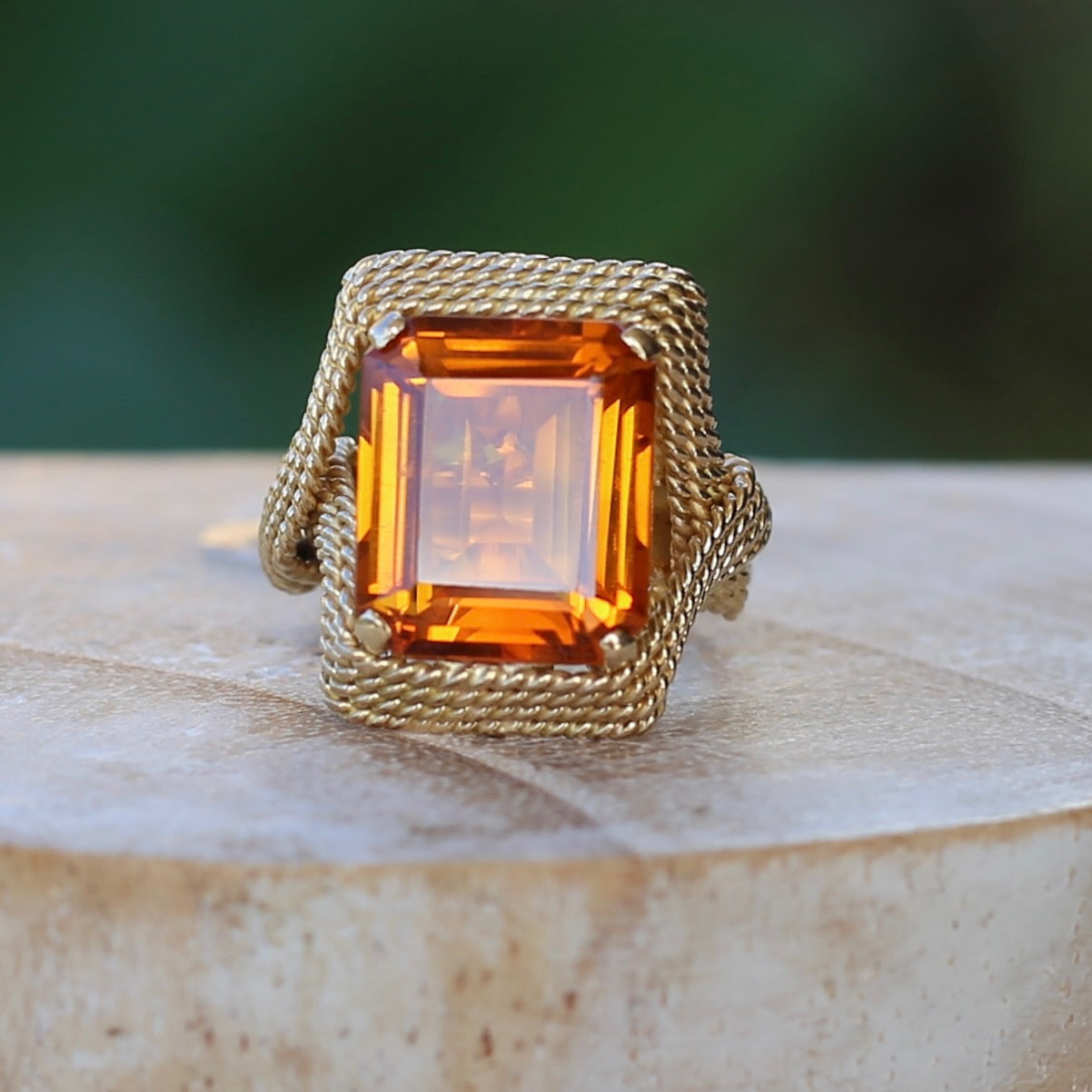 Italian Mid Centuty Chain Link 18ct Gold Cocktail Ring with Emerald Cut Orange Sapphire, 18ct Yellow Gold, size O or 7.25