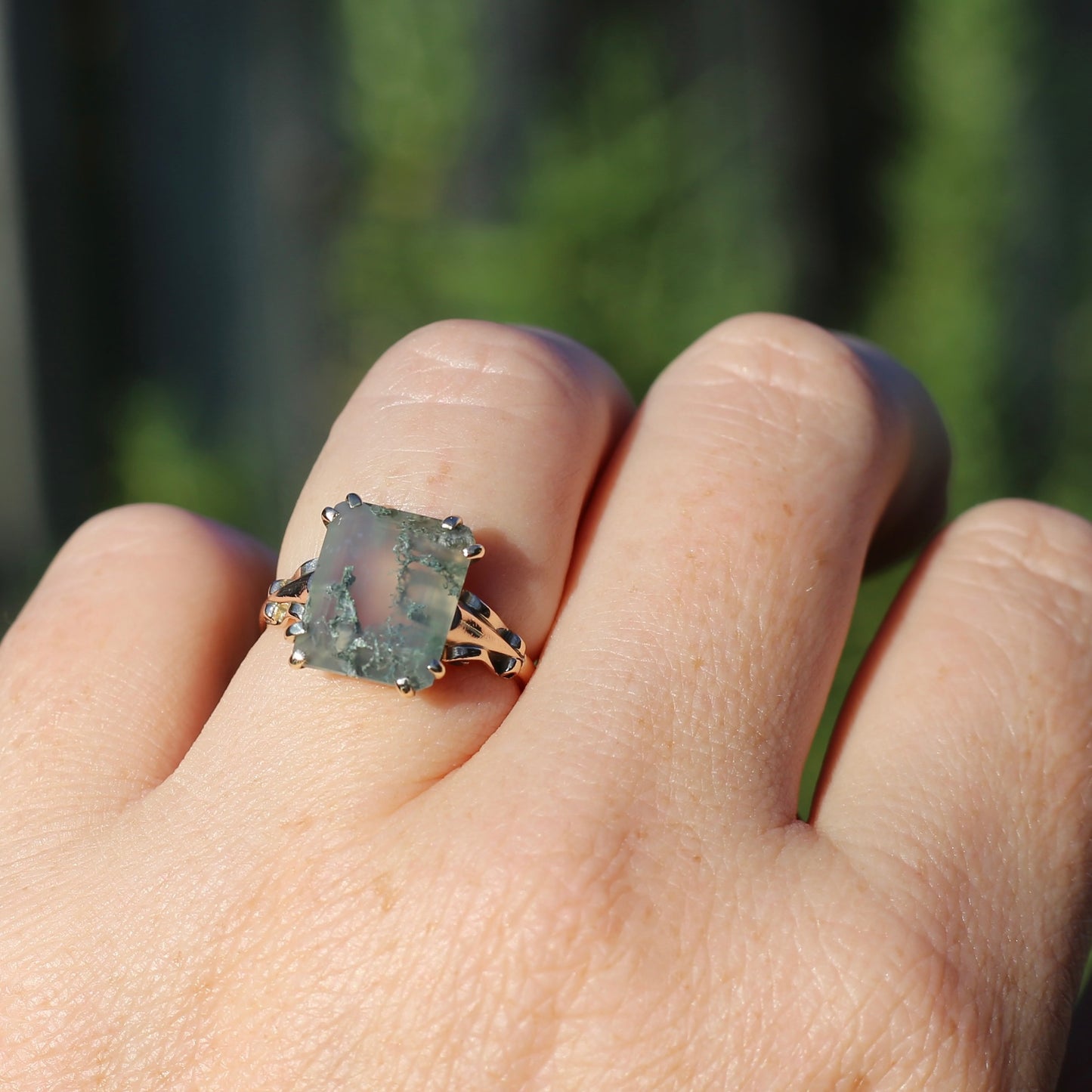 4.95ct Emerald Cut Moss Agate Ring with Fabulous Double Claws, 9ct Older Rosey Gold, size N1/2 or 6.75