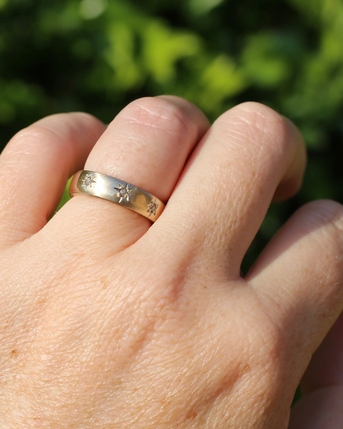 Reclaimed 9ct Yellow Gold Ring Star Set with 3 Rose Cut Diamonds, size O1/2 or 7.25 (fits about N1/2 or 7 due to width and chunk)