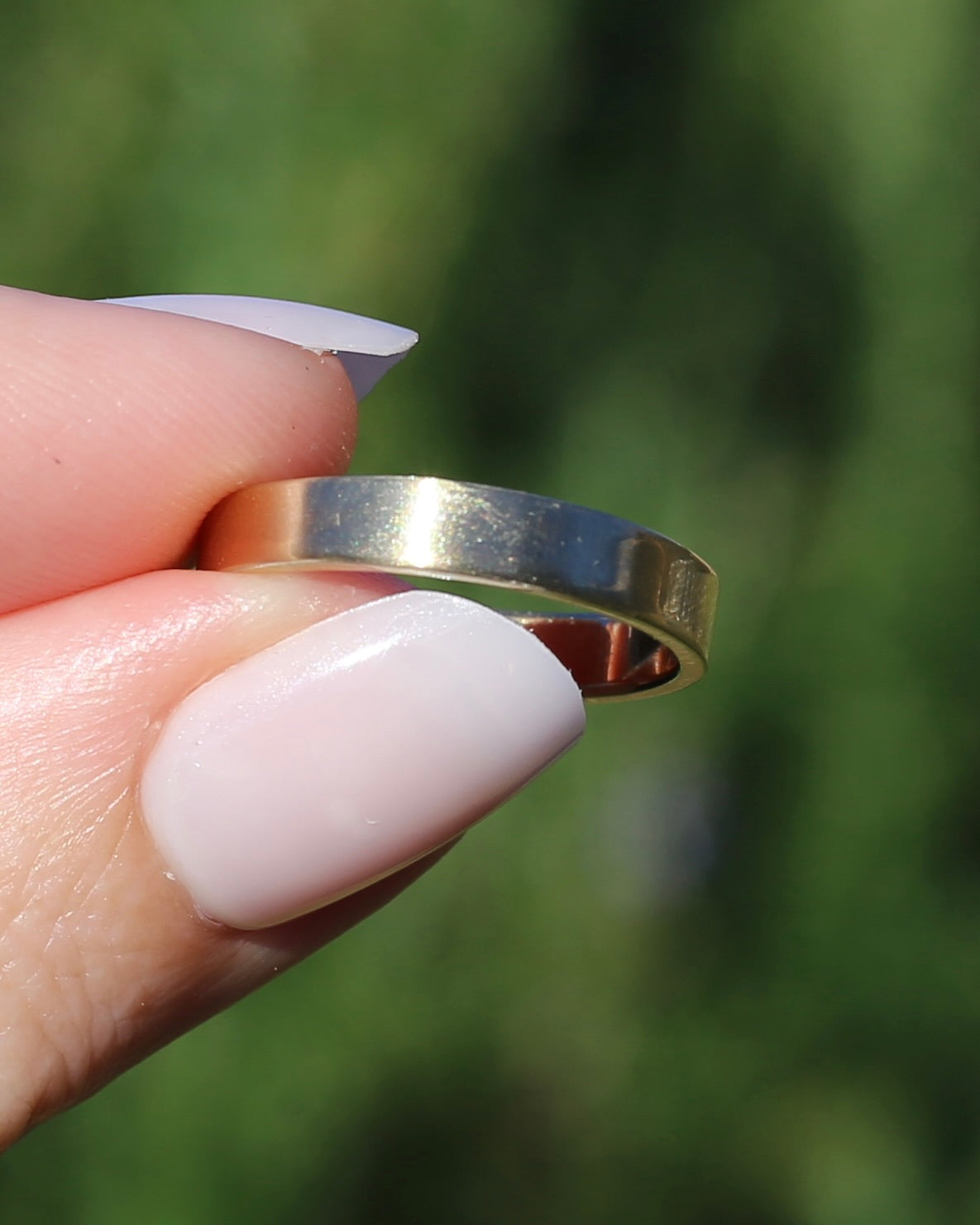 3.6mm Flat 9ct Wedder, 9ct Yellow Gold, size Q or just over 8, 3.63g