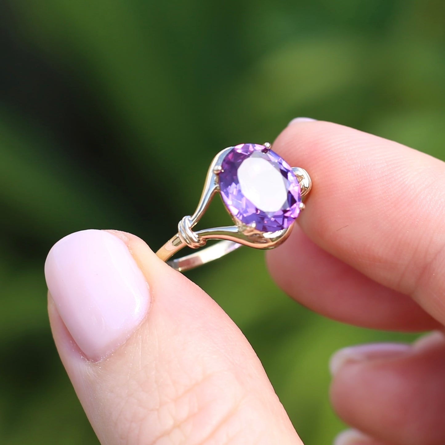 3.85ct Oval Purple Sapphire Solitaire, 9ct Yellow Gold size 9 or just under S