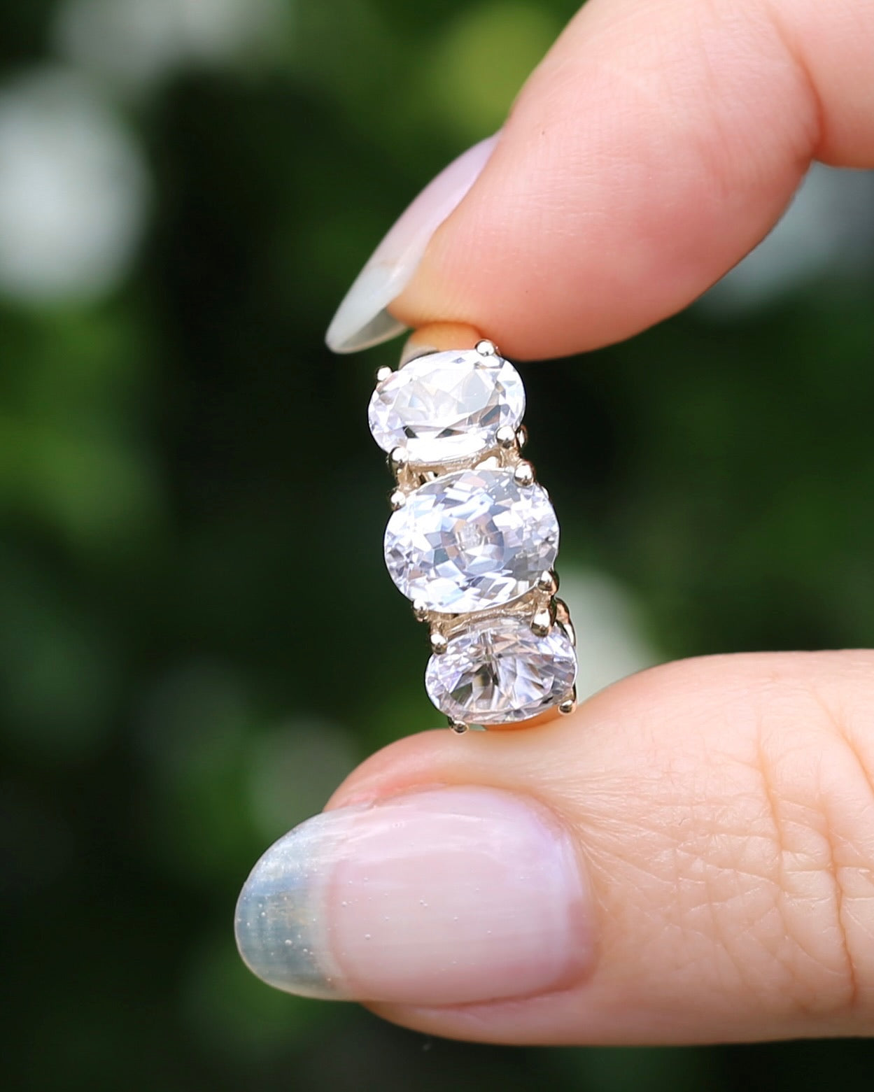 Oval Trilogy Rock Crystal Ring, 9ct Yellow Gold, size Q1/2 or 8.5, 5.59g