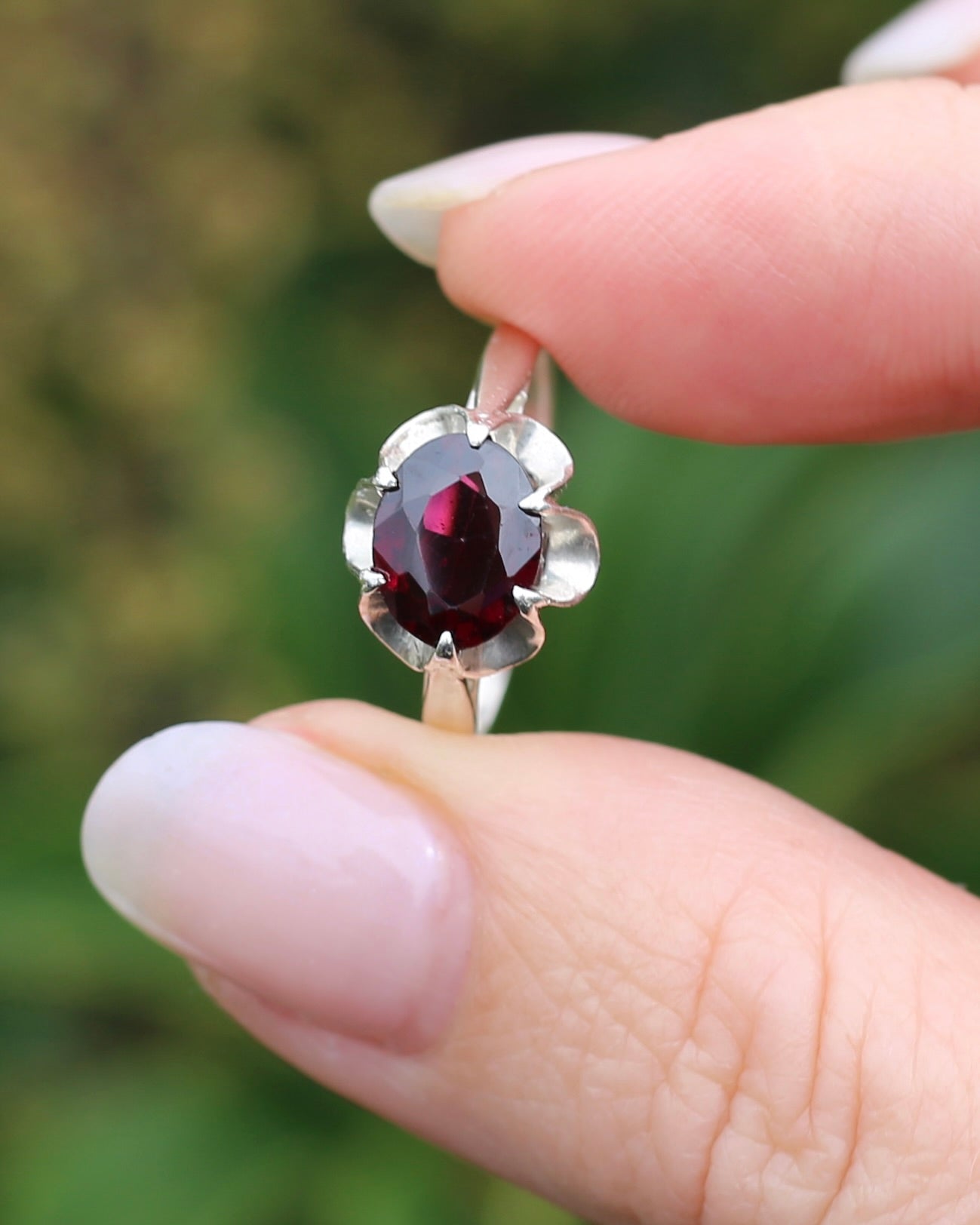 On HOLD Vintique Rhodolite Garnet Belcher Ring, Sterling Silver, size O1/2 or 7.5, 2.44g