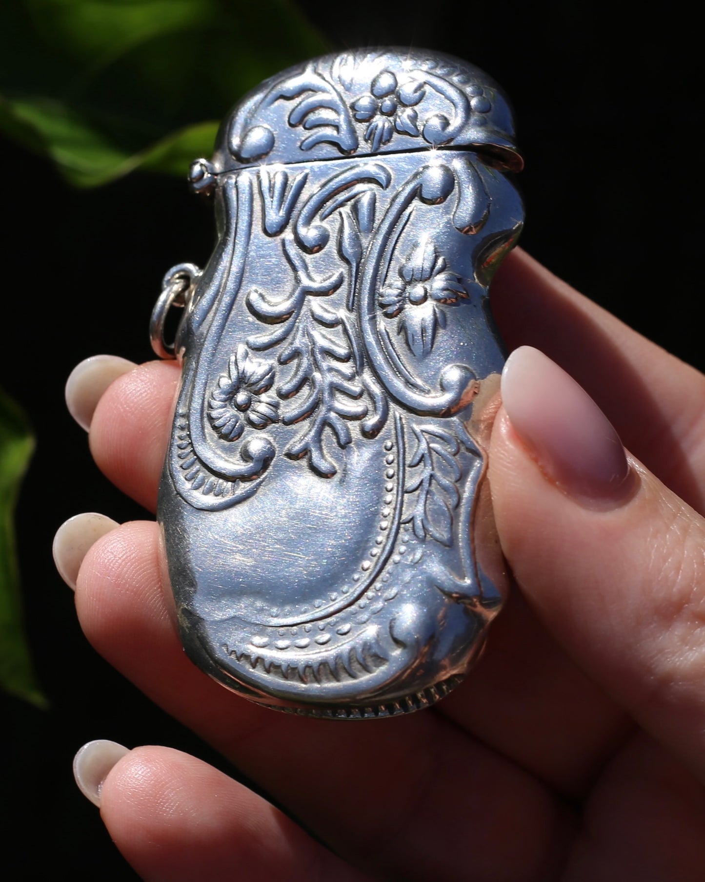 Art Nouveau Inspired Floral Repousse Vesta Case, Sterling Silver, 30.6g