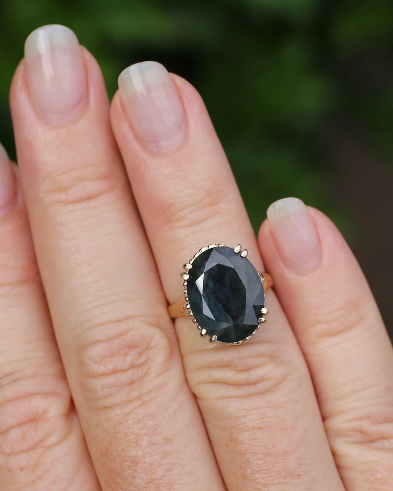 8.4ct Opaque Blue Sapphire, in Four Double Claw Filigree 9ct Yellow Gold Ring, size J or 4.75, 3.53g