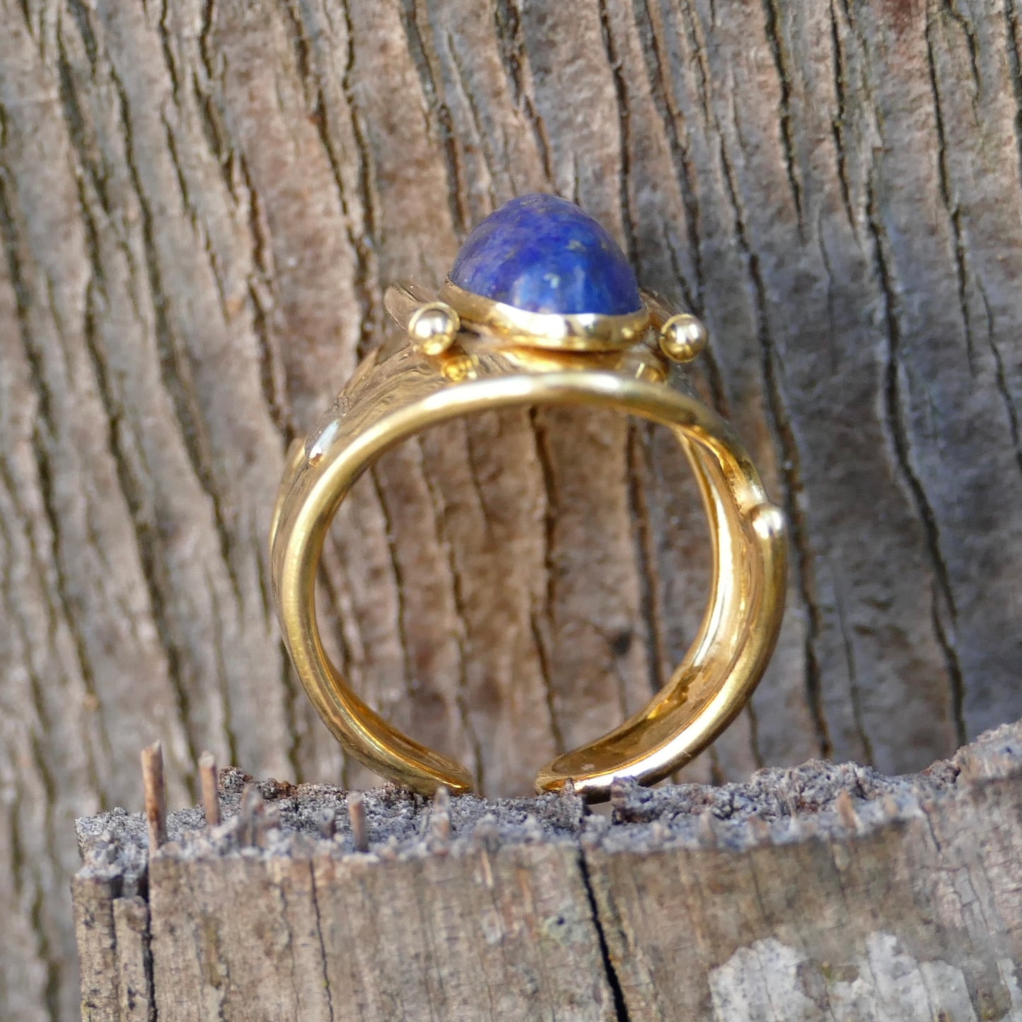 18ct Gold and Lapis Lazuli Cabochon Cuff Ring, size O but sizeable