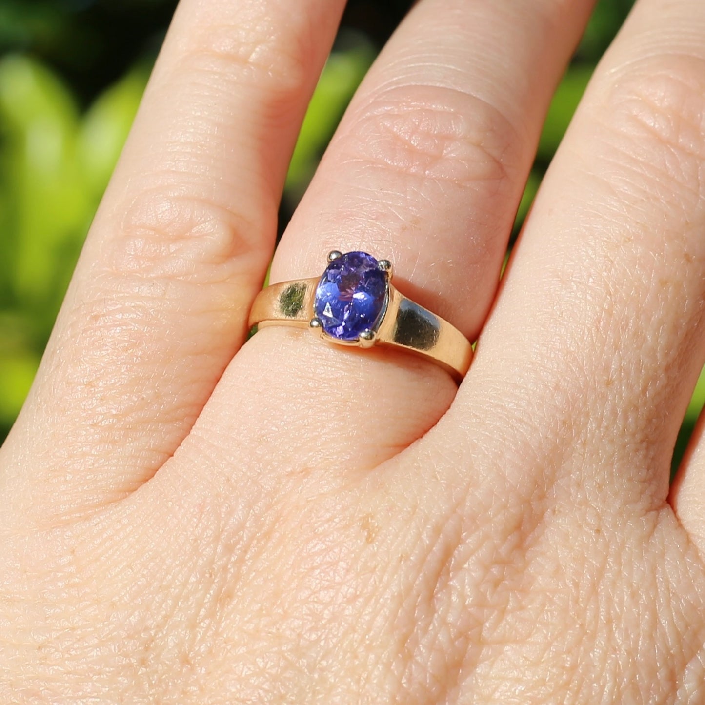 1.25ct Oval Tanzanite Ring, 14ct Yellow Gold, size N or just over 6.5