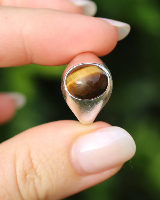 Vintage Tiger's Eye Signet Ring, 1982, Sterling Silver, size T or 9.5 (fits more like an S1/2) 4.56g