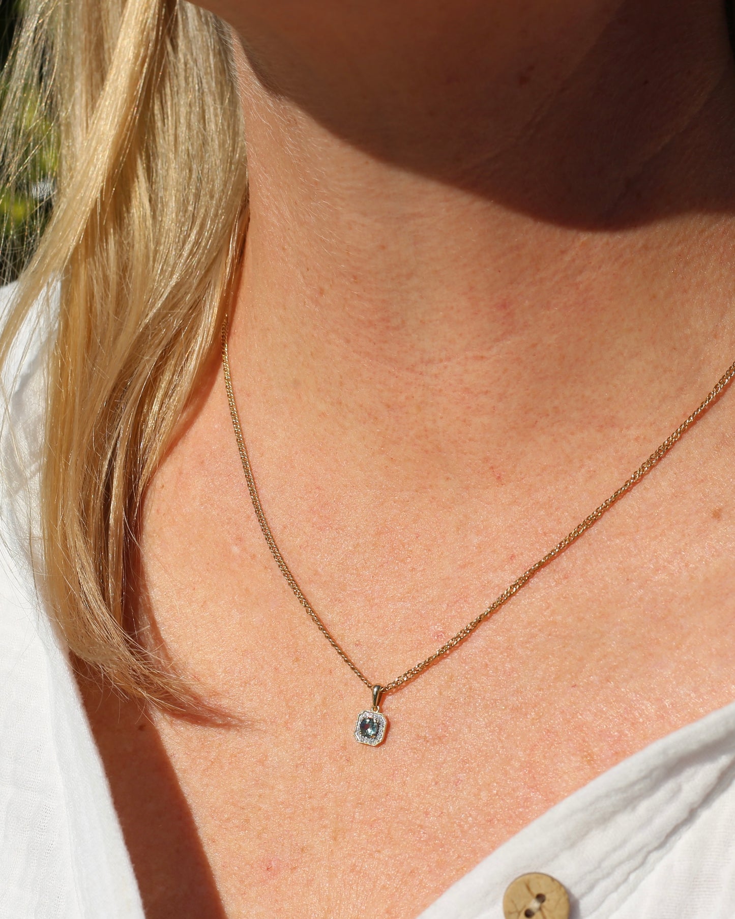 4mm Parti and Diamond Pendant, 9ct Yellow and White Gold, 0.52g