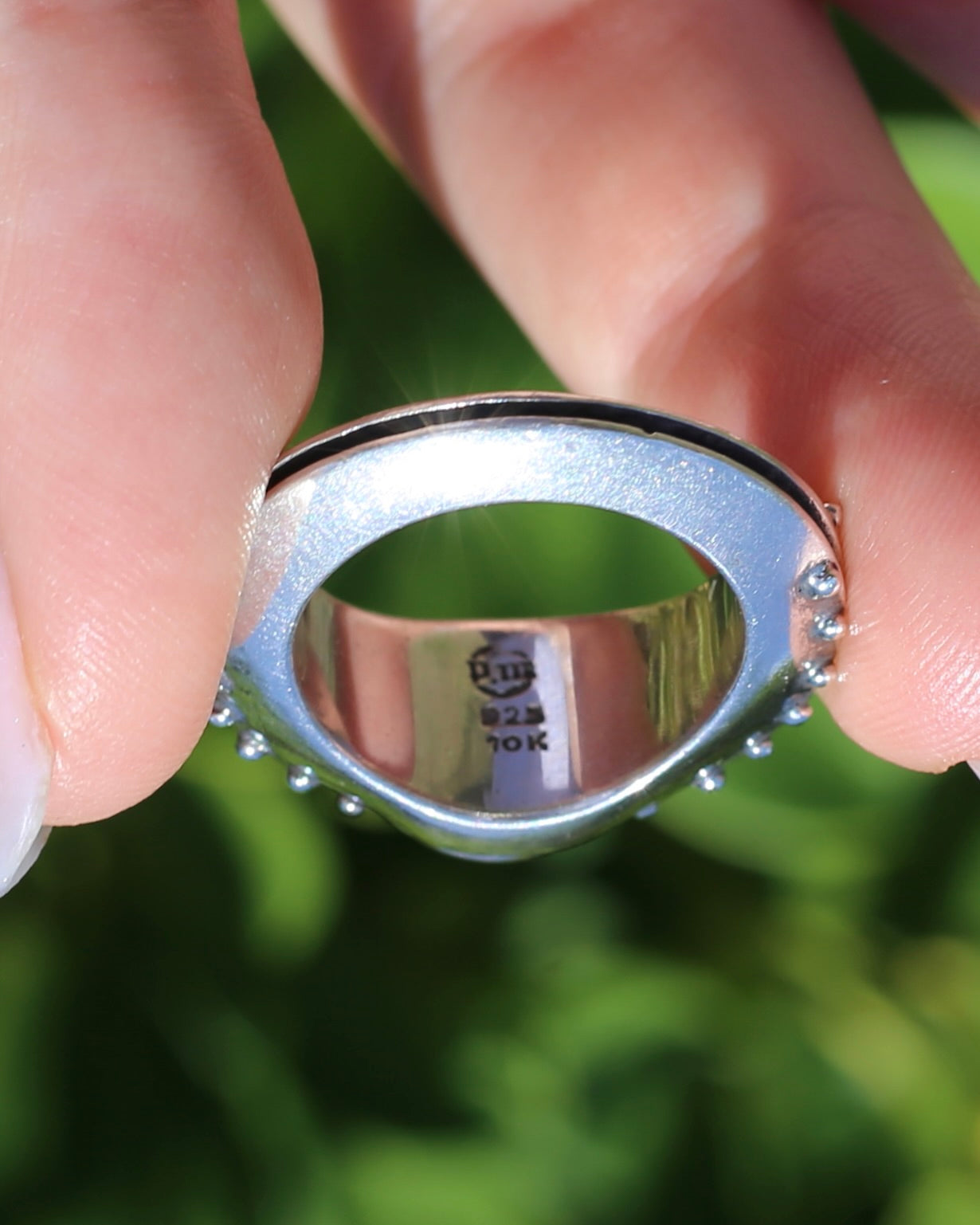 Amazing Chunky Silver and Gold Mized Metal Natural Star Sapphire Ring, size Q or 8 (fits more like a P1/2), 16.13g