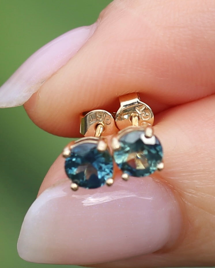 1.2ct Parti Sapphire Studs, 9ct Yellow Gold, 0.76g