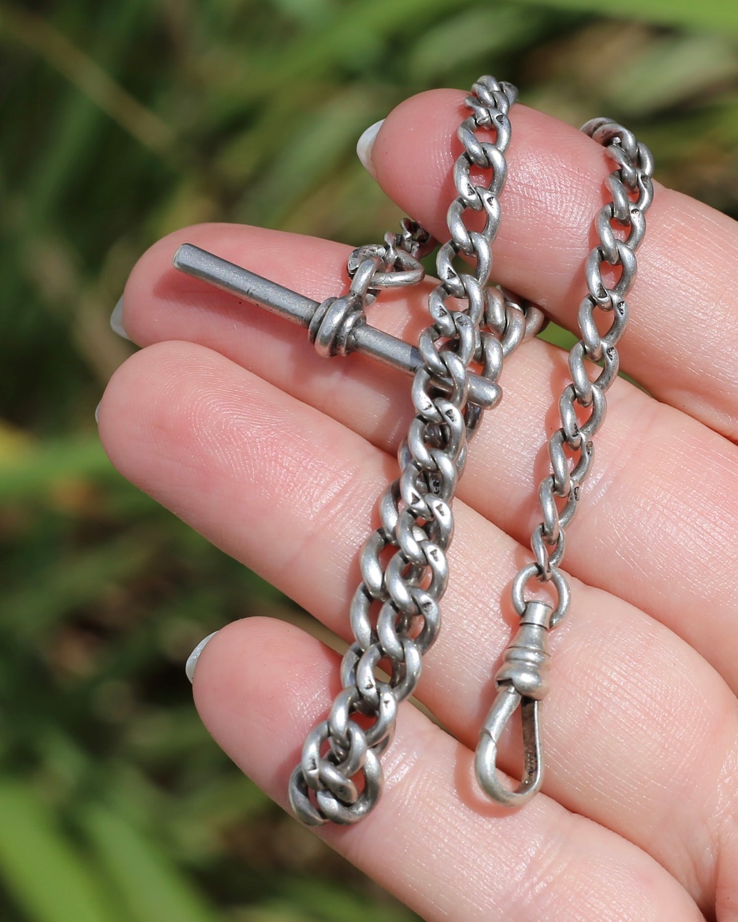 Single Graduated British Made Curb Watch Chain with T-bar and Single Albert Clasp, 19.1g, 26.5cm or 10.5 inches
