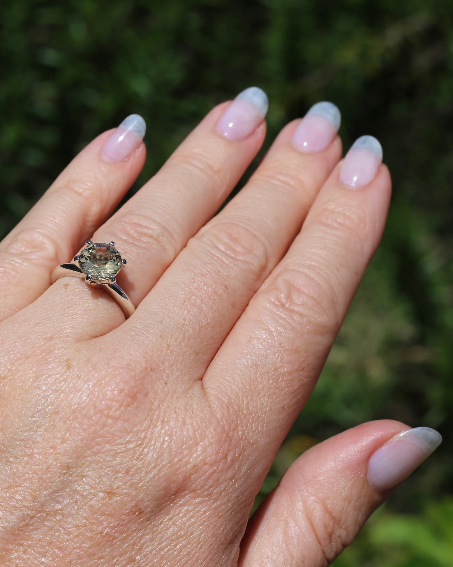 9mm 2.25ct Natural Yellow Beryl, 6 Claw Set, 9ct White Gold, size N1/2 or nearly 7, 3.75g