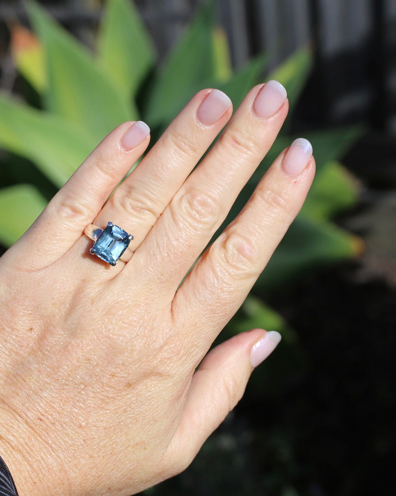 5ct Cushion Cut Natural Blue Topaz Ring, Sterling Silver, size N or 6.75, 5.02g